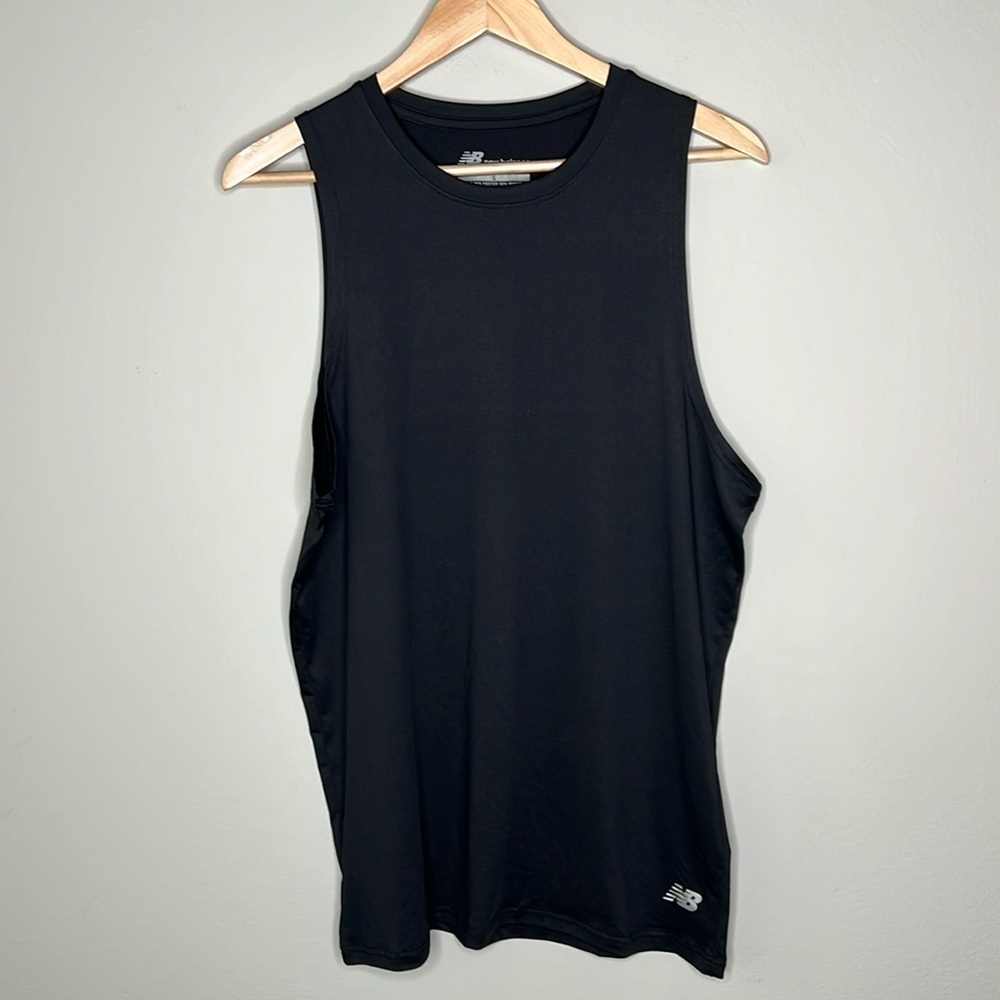 New Balance Black Tank Top in Black Women's Size Large NWOT
